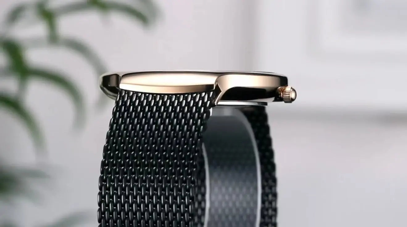 JIUSKO Couple's Quartz Watch Set – Sapphire Crystal, Stainless Steel Mesh Band, Quartz Movement (Black) OverflyEyki