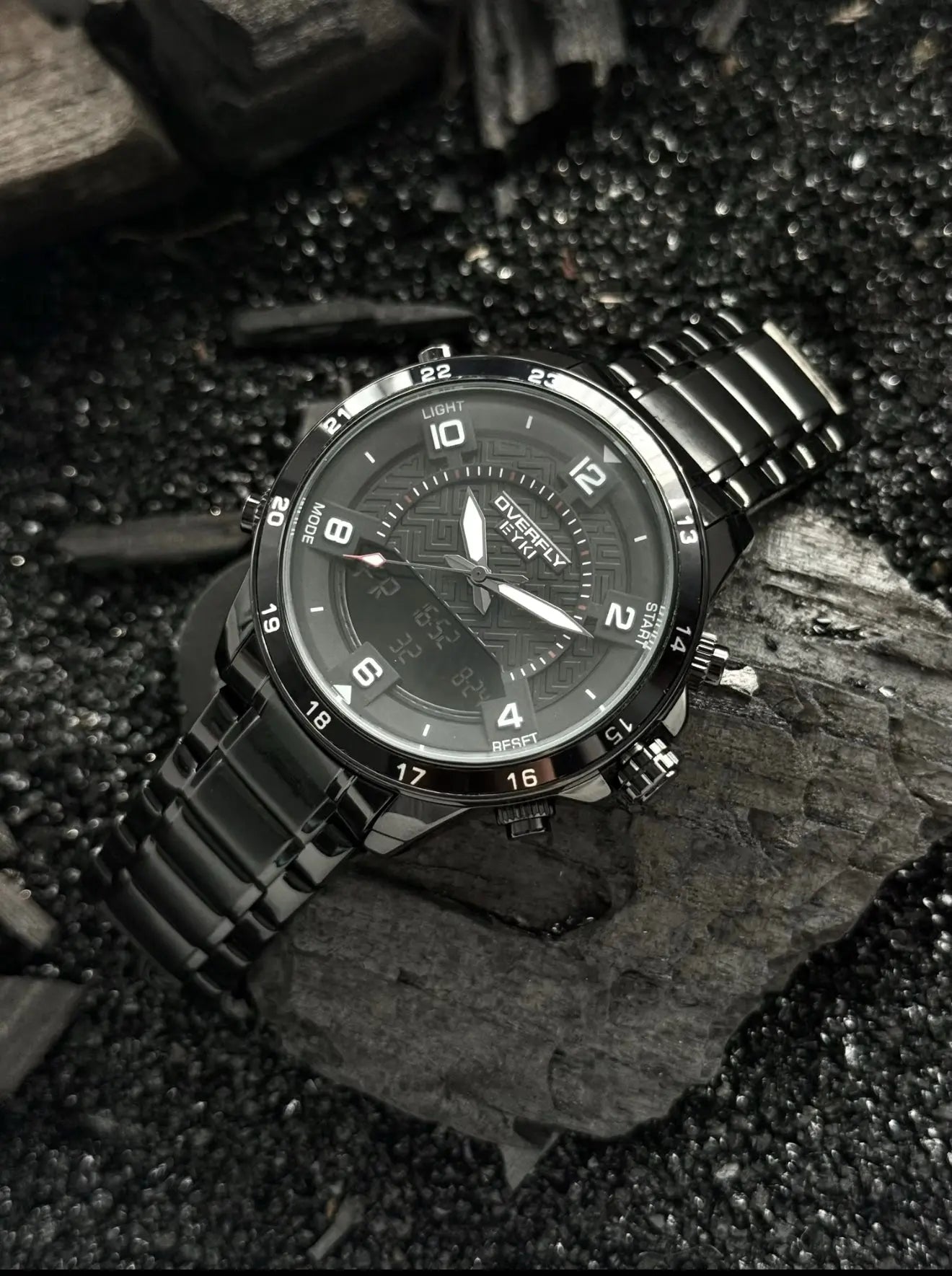 Digital Sports Wristwatch for Men – Black OverflyEyki