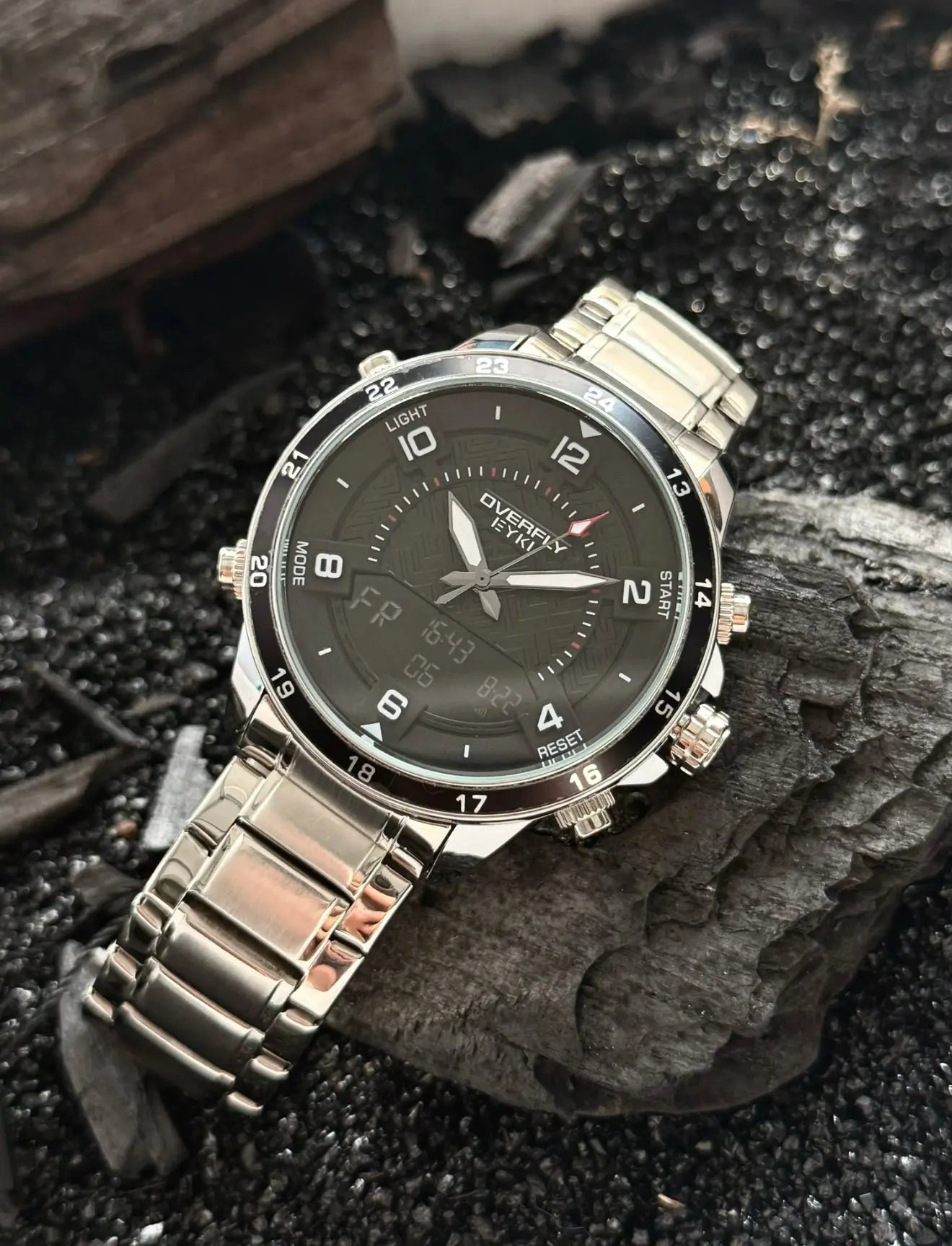 Digital Sports Wristwatch for Men – silver OverflyEyki